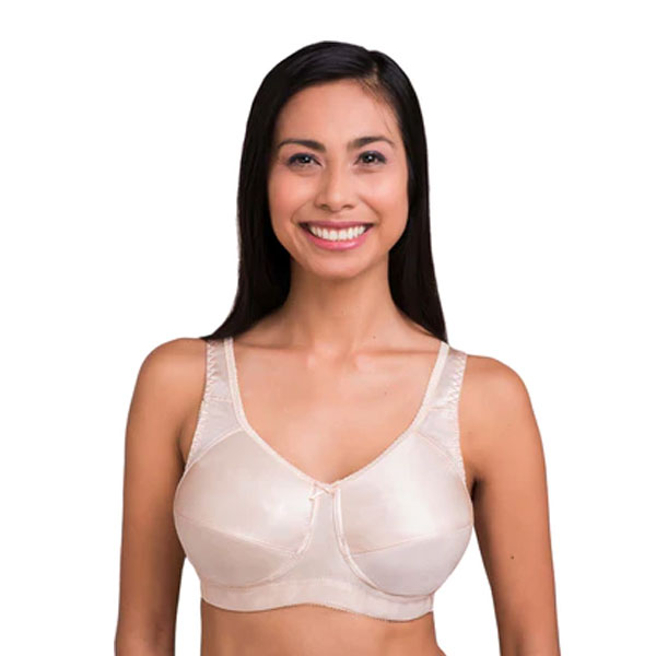 woman wearing 420 kate bra
